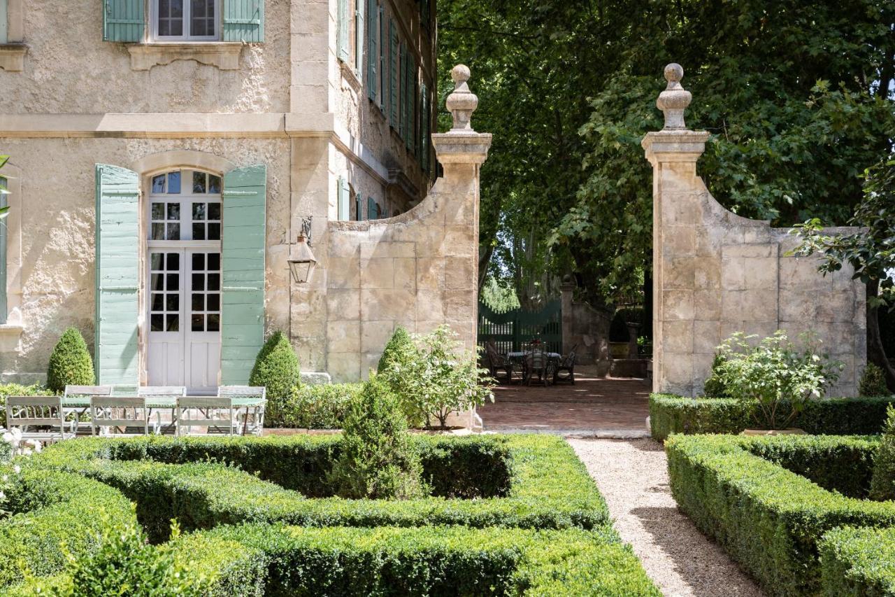 Domaine De Chalamon Acomodação com café da manhã Saint-Rémy-de-Provence Exterior foto